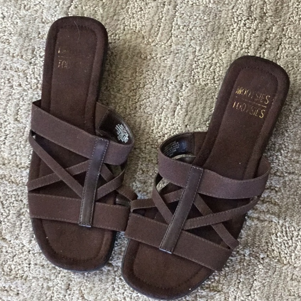 Mootsies Tootsies brown sandals size 9
